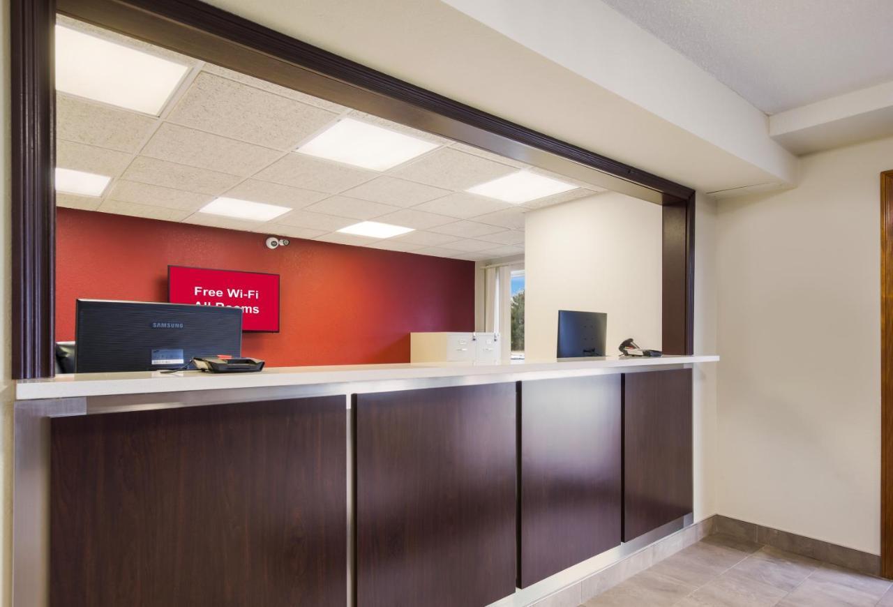 Red Roof Inn לורנסבורג מראה חיצוני תמונה