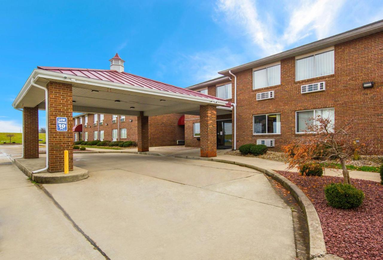 Red Roof Inn לורנסבורג מראה חיצוני תמונה