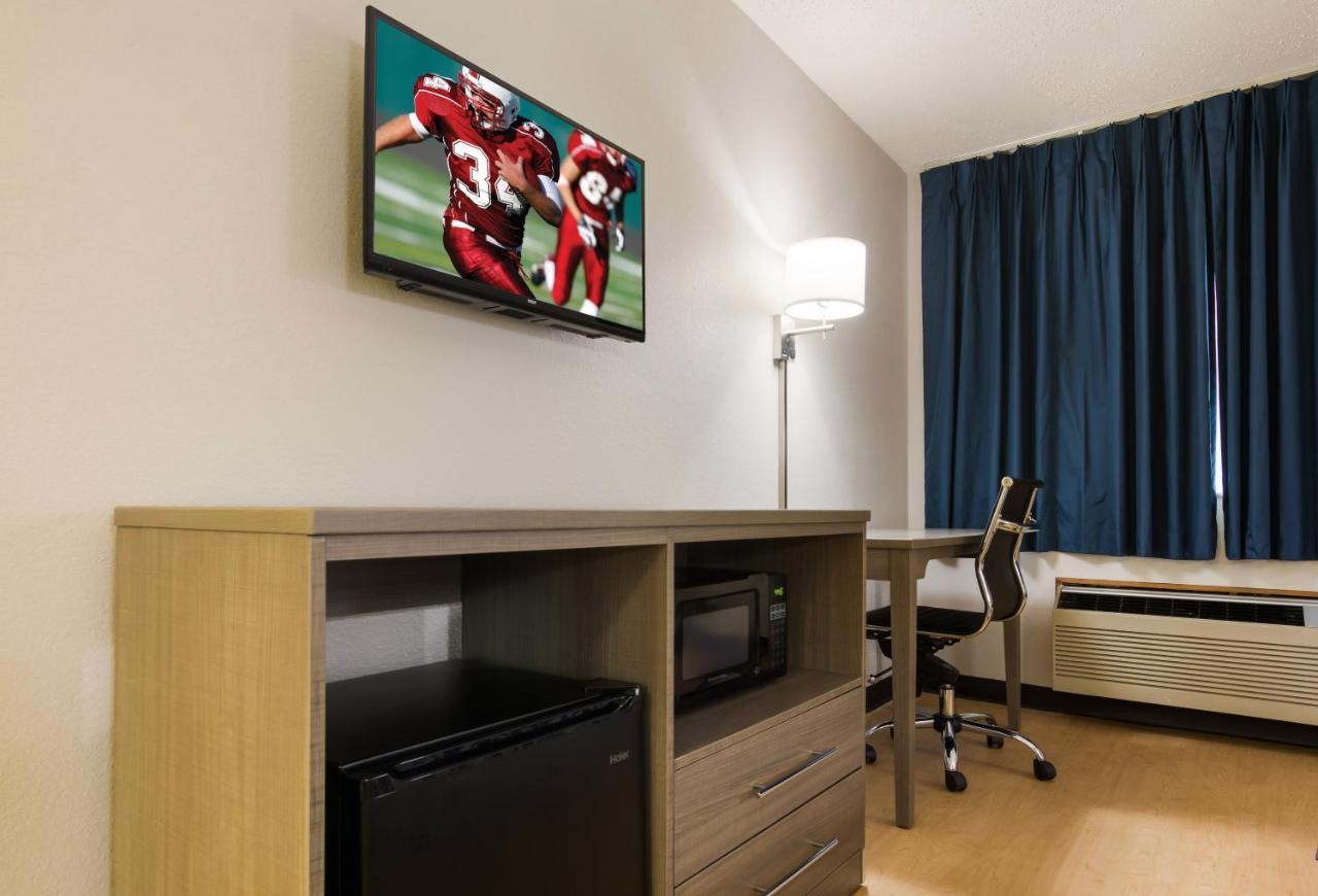 Red Roof Inn לורנסבורג מראה חיצוני תמונה