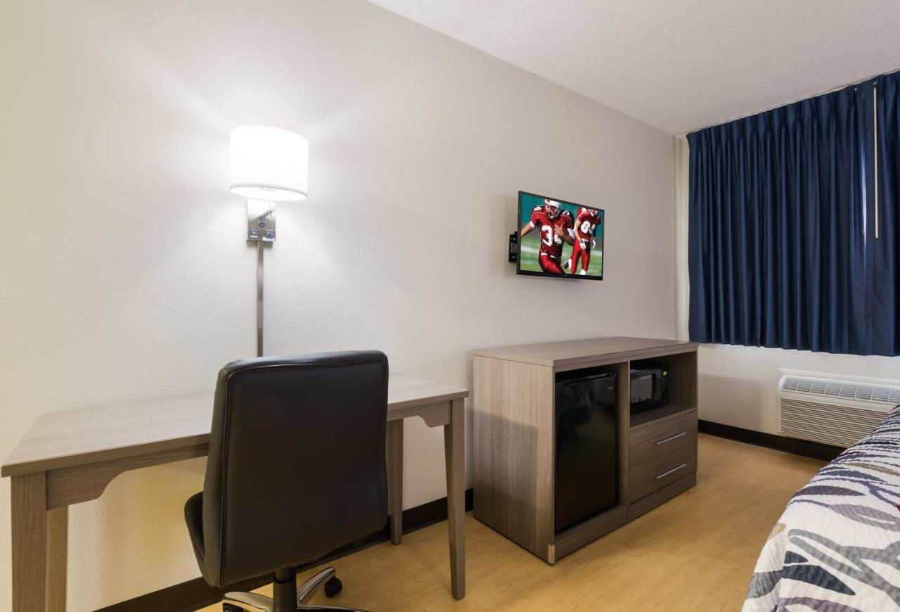 Red Roof Inn לורנסבורג מראה חיצוני תמונה